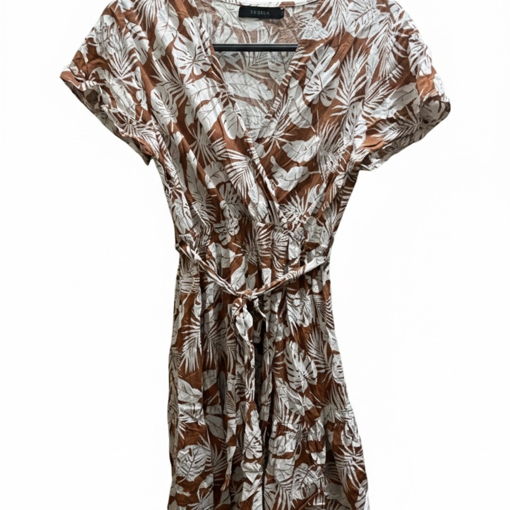 Zesica Terracotta and White Floral Dress